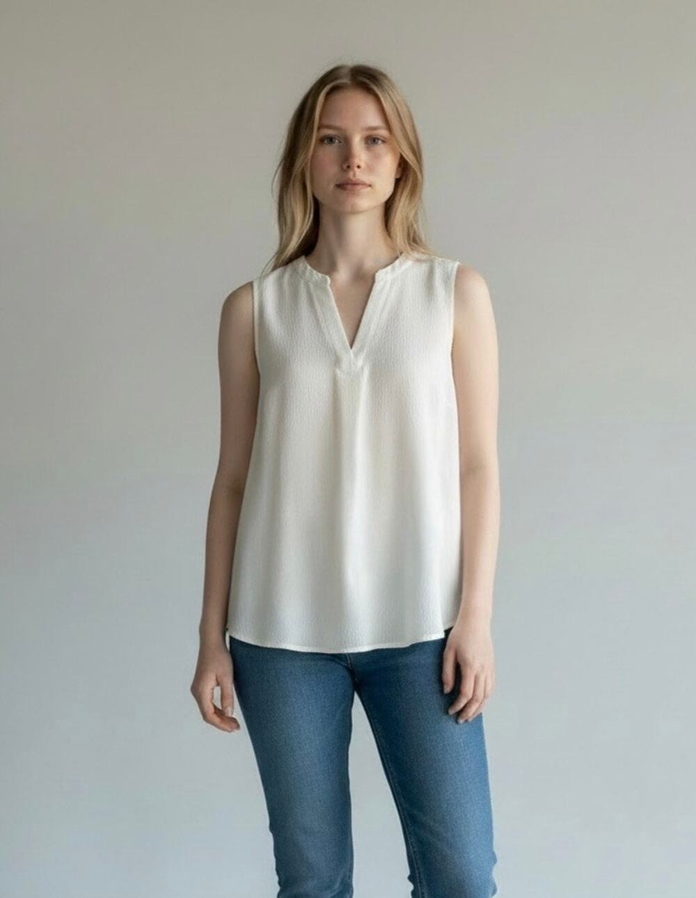 Nic+Zoe Cream Textured Sleeveless Top Large Split Back V Neck Tank Linen Blend